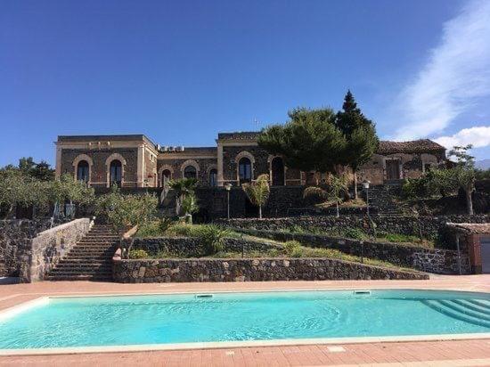 Villa Casina Dell'Etna 라갈나 외부 사진