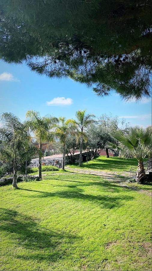 Villa Casina Dell'Etna 라갈나 외부 사진