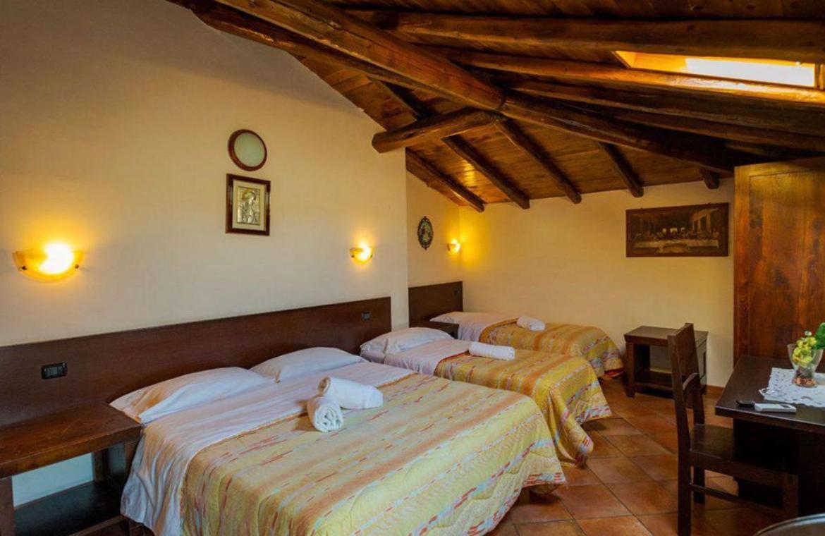 Villa Casina Dell'Etna 라갈나 외부 사진