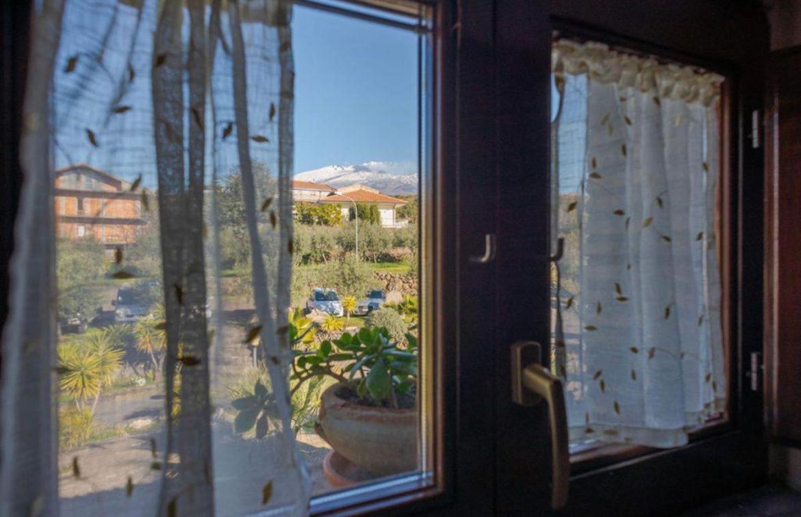 Villa Casina Dell'Etna 라갈나 외부 사진