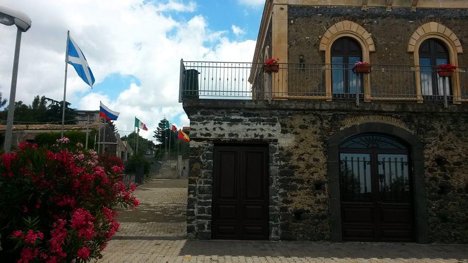 Villa Casina Dell'Etna 라갈나 외부 사진