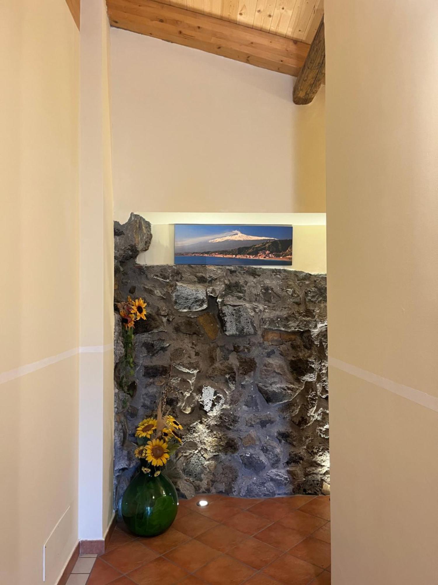 Villa Casina Dell'Etna 라갈나 외부 사진