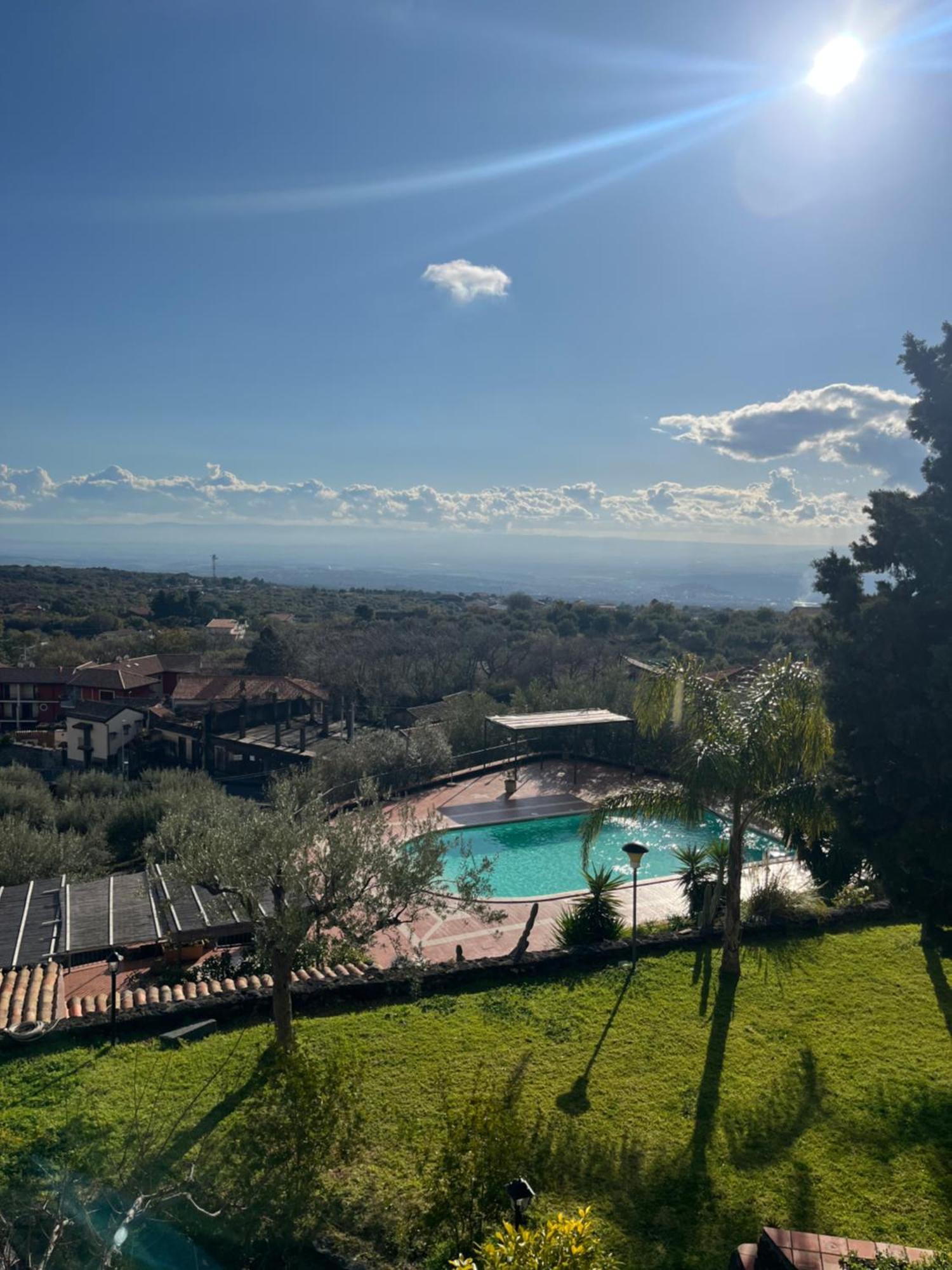 Villa Casina Dell'Etna 라갈나 외부 사진